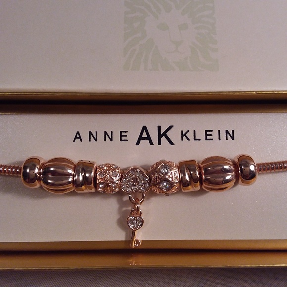Anne Klein Heart and Key Bracelet - Picture 2 of 6